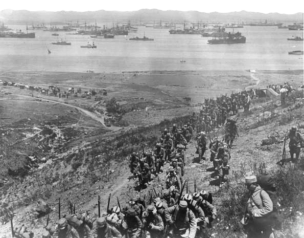 Débarquement de troupes françaises à Moudros (île de Lemnos)