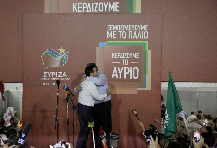 Tsipras et Kammenos ont sauvé leur poste au gouvernement