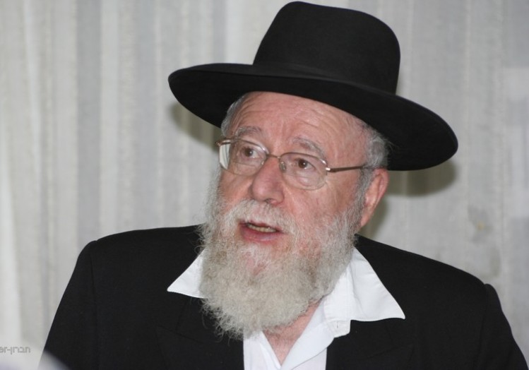 Une racaille juive ordinaire, le rabbin Dov Lior, qui promeut et promet le meurtre pour les innocents.